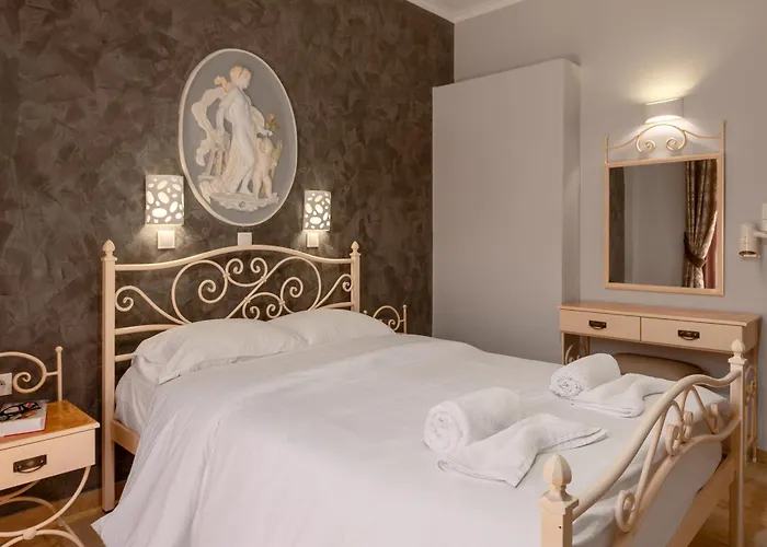 Polydefkis Hotel