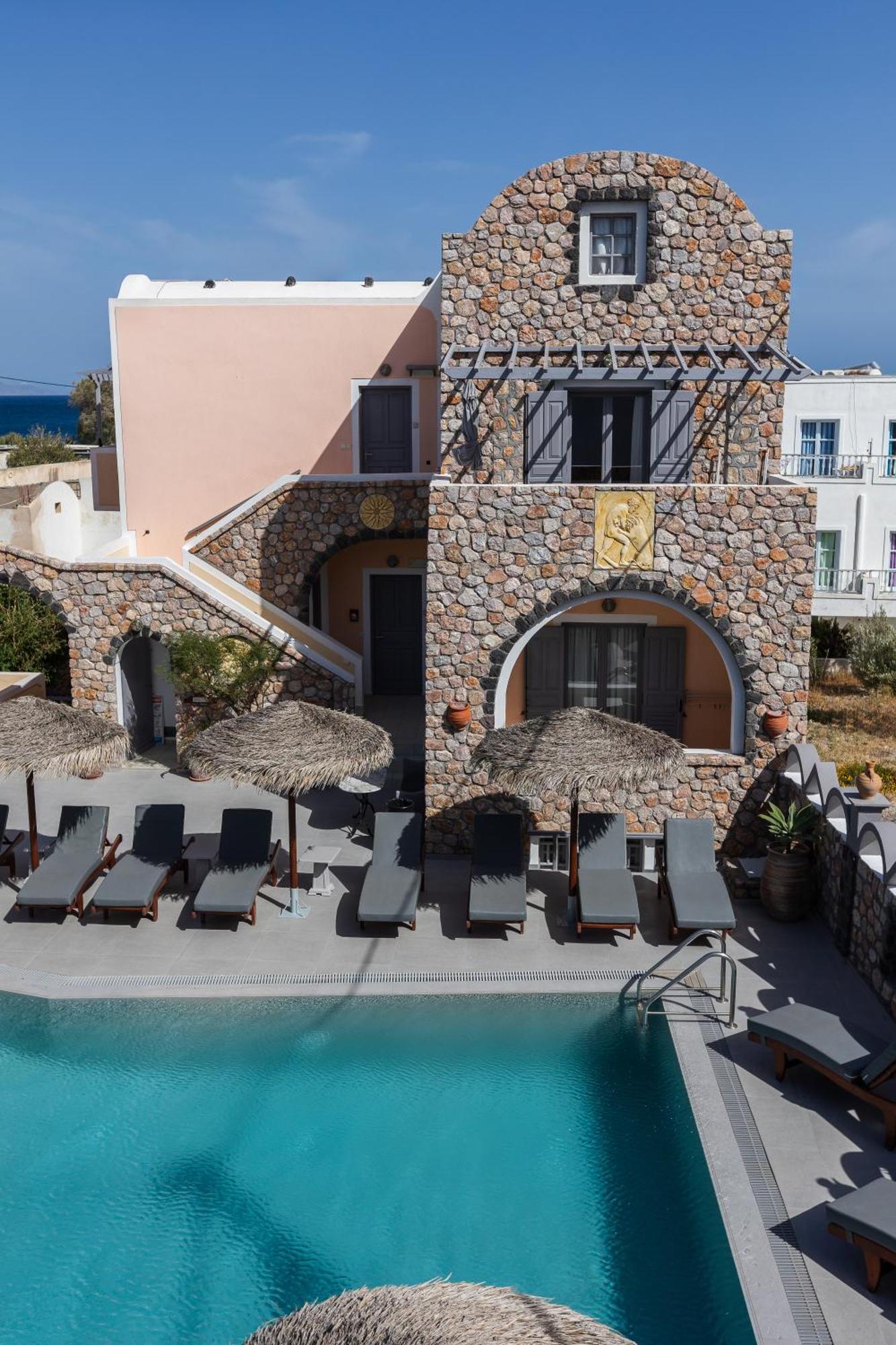 Polydefkis Kamari (Santorini)