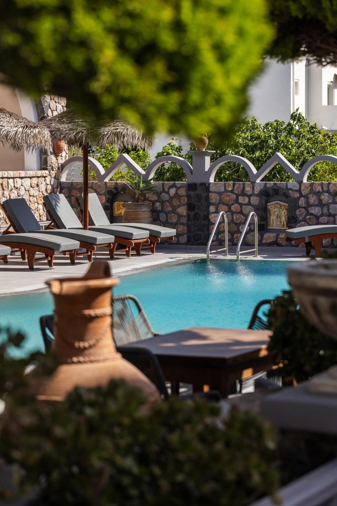 Polydefkis 4* Kamari (Santorini)